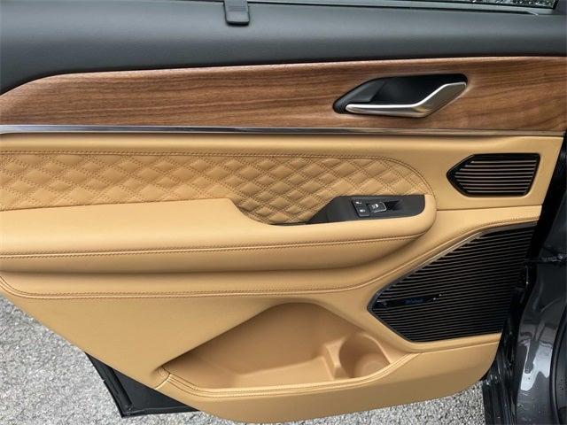 new 2025 Jeep Grand Cherokee L car, priced at $64,512