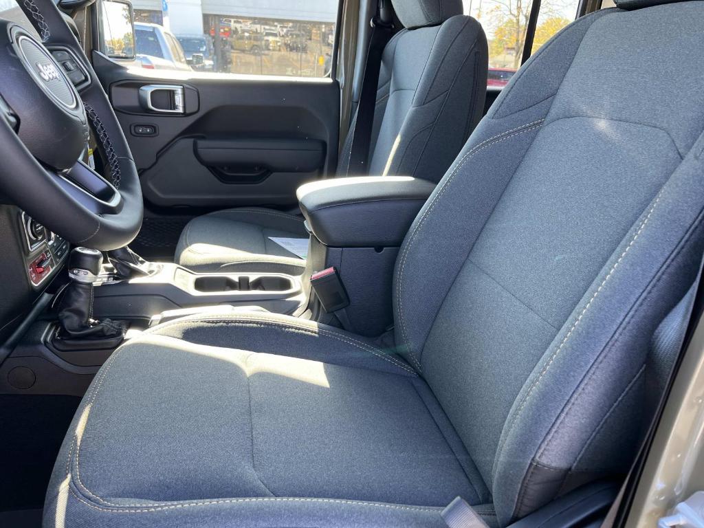 new 2026 Jeep Wrangler car, priced at $52,748