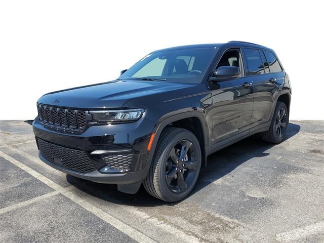 new 2025 Jeep Grand Cherokee car, priced at $40,030
