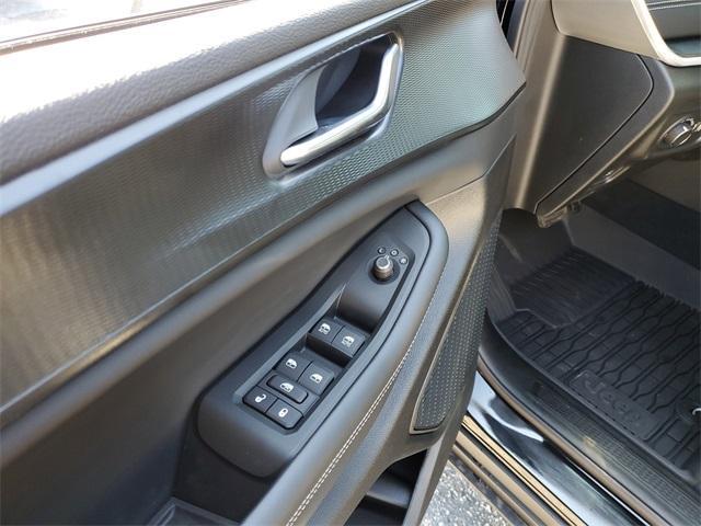 new 2025 Jeep Grand Cherokee car, priced at $40,030