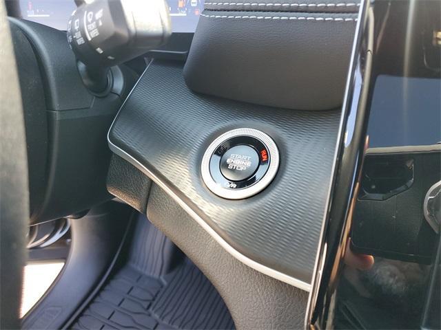new 2025 Jeep Grand Cherokee car, priced at $40,030
