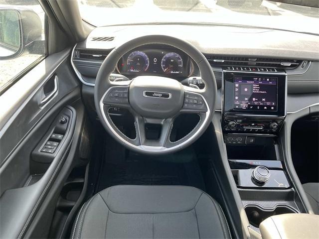 new 2025 Jeep Grand Cherokee L car, priced at $38,865