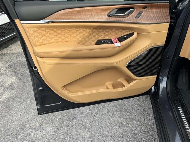 new 2025 Jeep Grand Cherokee car, priced at $64,625