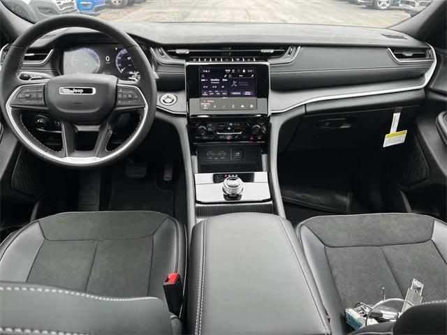 new 2025 Jeep Grand Cherokee L car, priced at $45,142