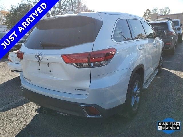 used 2019 Toyota Highlander car, priced at $28,900