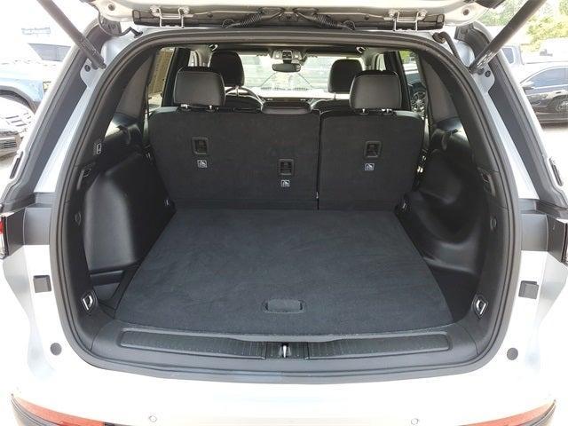 used 2024 Jeep Grand Cherokee car, priced at $36,995