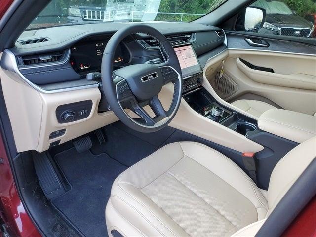 new 2025 Jeep Grand Cherokee car, priced at $46,746