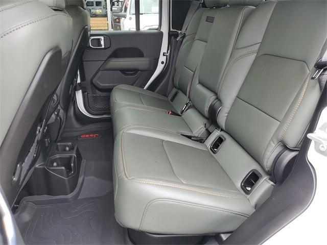 new 2025 Jeep Gladiator car, priced at $79,976