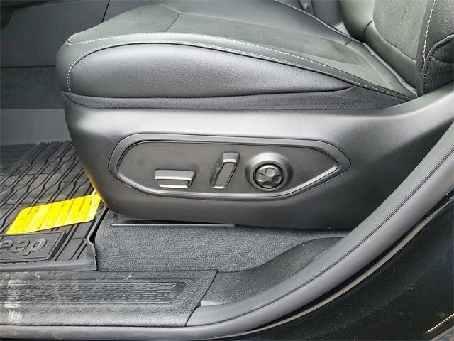 new 2025 Jeep Grand Cherokee L car, priced at $45,387