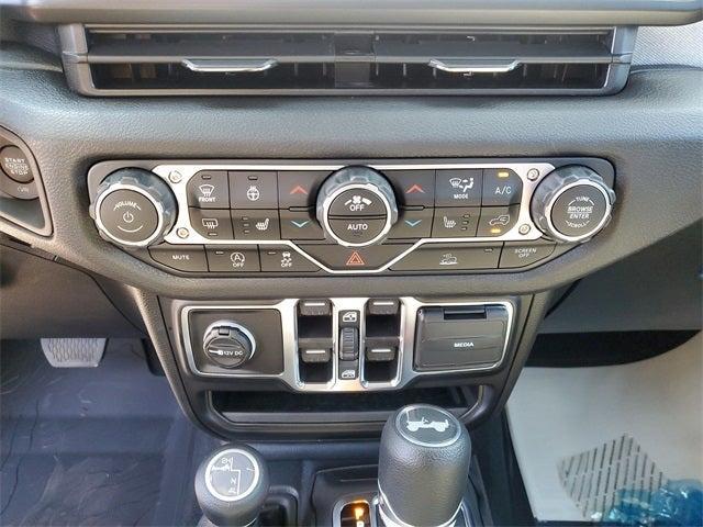 new 2025 Jeep Wrangler car, priced at $44,499