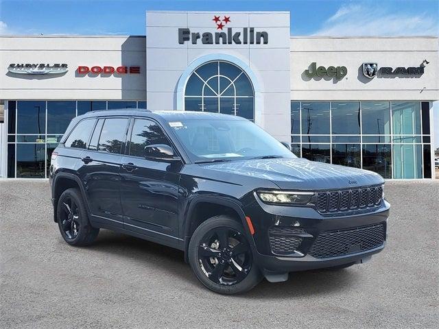 new 2025 Jeep Grand Cherokee car, priced at $47,300