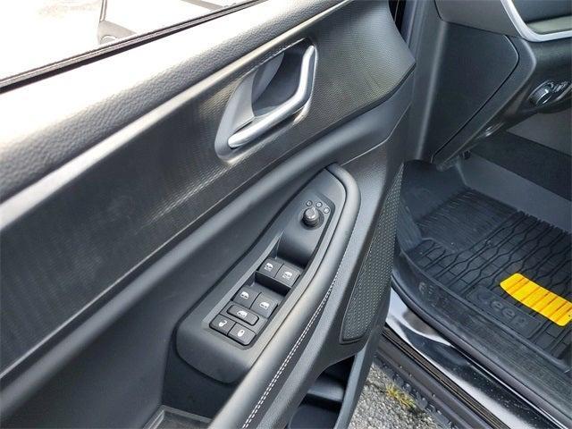 new 2025 Jeep Grand Cherokee car, priced at $47,300