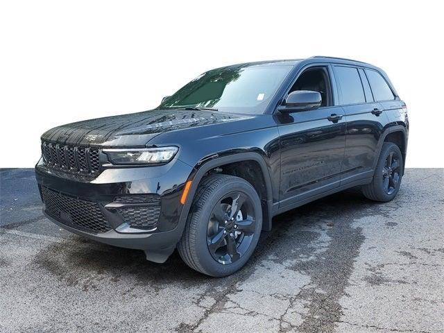 new 2025 Jeep Grand Cherokee car, priced at $47,300
