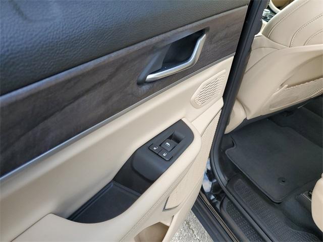used 2022 Jeep Grand Cherokee L car, priced at $37,401
