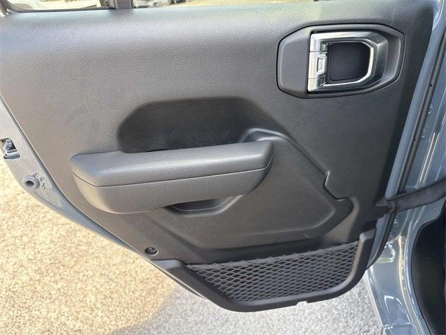 new 2025 Jeep Wrangler car, priced at $48,413