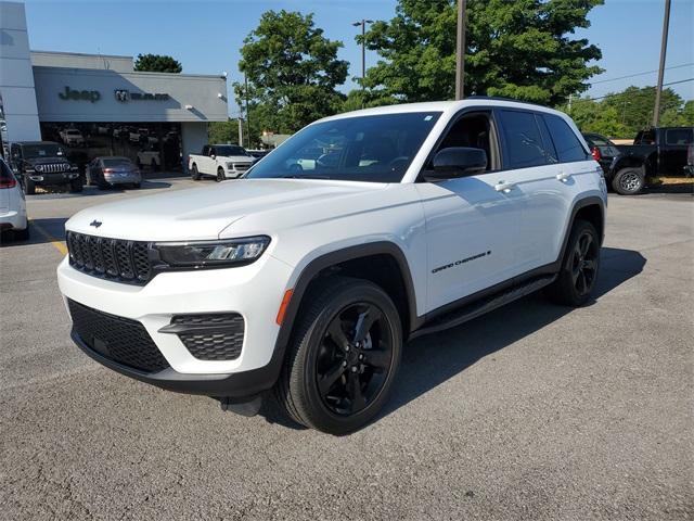 used 2022 Jeep Grand Cherokee car, priced at $37,703