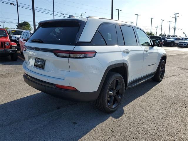 used 2022 Jeep Grand Cherokee car, priced at $37,703