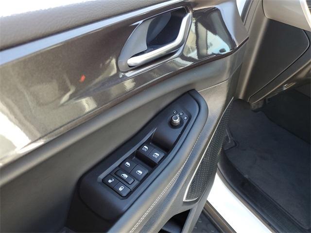 used 2022 Jeep Grand Cherokee car, priced at $37,703