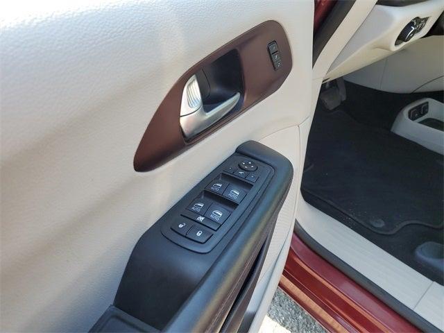 used 2020 Chrysler Pacifica car, priced at $20,861