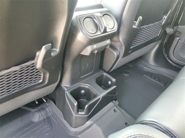 new 2025 Jeep Gladiator car, priced at $43,882