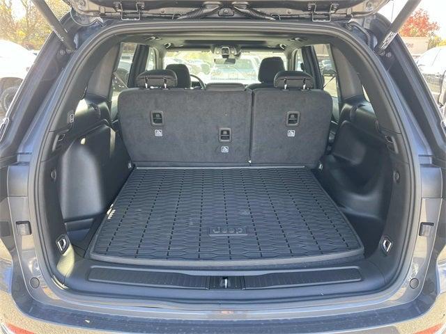 new 2025 Jeep Grand Cherokee car, priced at $38,033