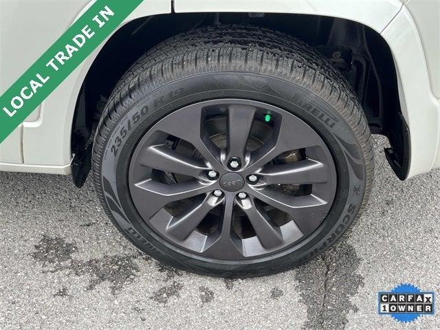 used 2019 Jeep Cherokee car, priced at $19,591