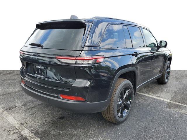 new 2024 Jeep Grand Cherokee car, priced at $49,693