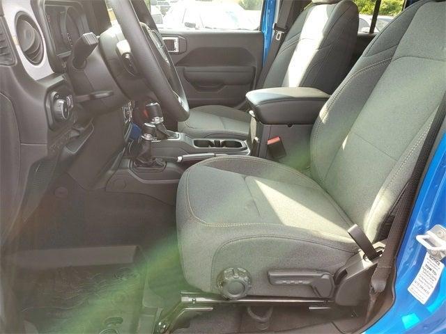 new 2025 Jeep Wrangler car, priced at $40,309