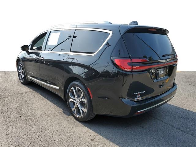 used 2023 Chrysler Pacifica car, priced at $41,608