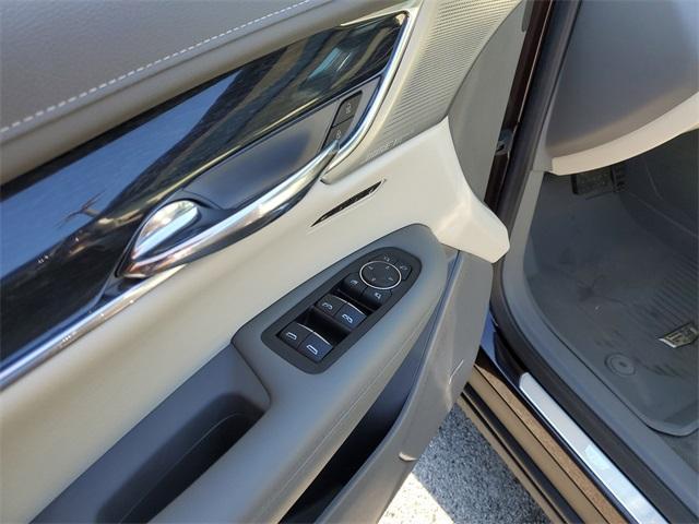 used 2020 Cadillac XT6 car, priced at $26,992
