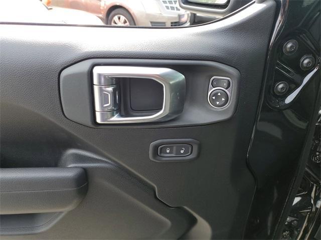 new 2025 Jeep Gladiator car, priced at $42,904
