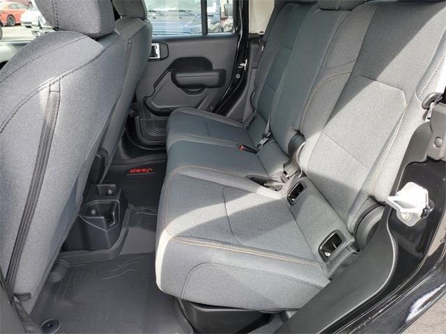 new 2025 Jeep Gladiator car, priced at $41,154