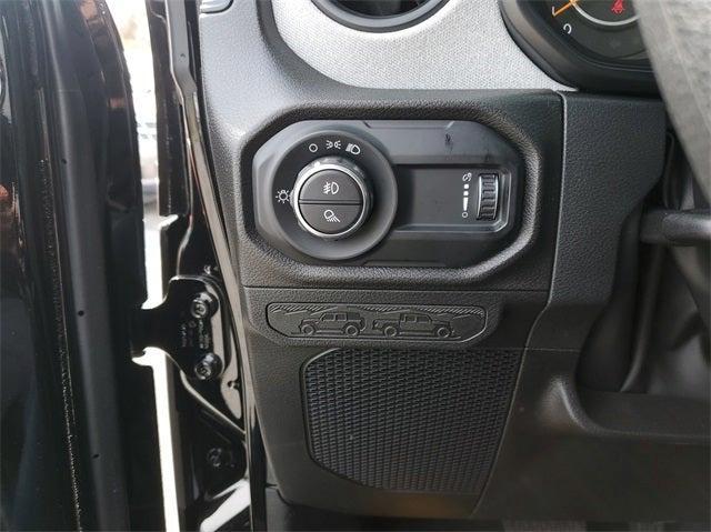 new 2025 Jeep Gladiator car, priced at $42,404