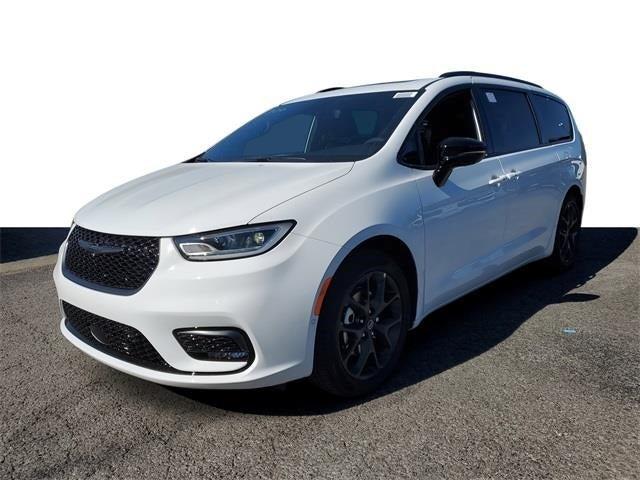 new 2026 Chrysler Pacifica car, priced at $57,180