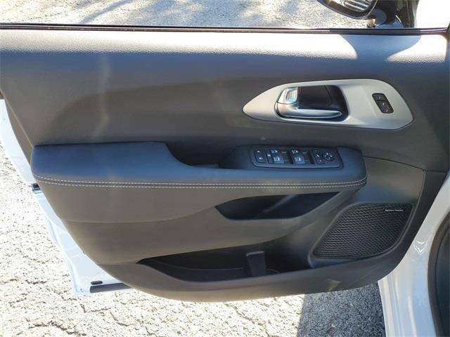 new 2026 Chrysler Pacifica car, priced at $57,180