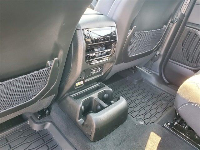 new 2025 Jeep Grand Cherokee L car, priced at $41,604