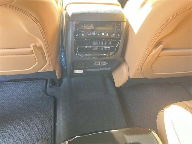 new 2025 Jeep Grand Cherokee L car, priced at $65,476