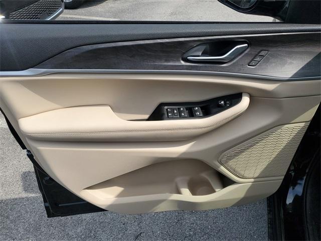 new 2025 Jeep Grand Cherokee car, priced at $46,746
