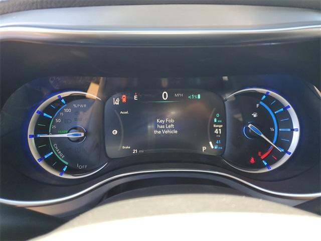 new 2025 Chrysler Pacifica Hybrid car, priced at $43,880