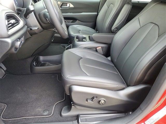 new 2025 Chrysler Voyager car, priced at $39,108