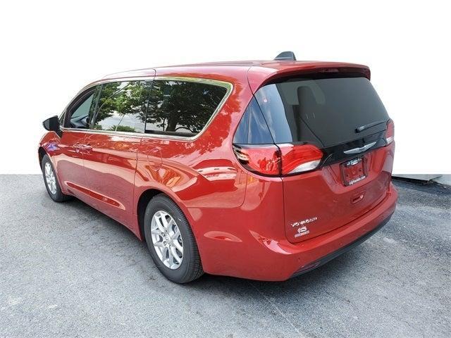 new 2025 Chrysler Voyager car, priced at $39,108