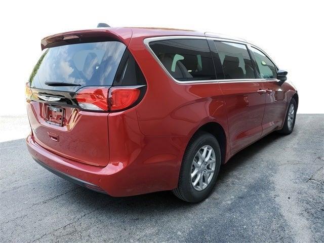 new 2025 Chrysler Voyager car, priced at $39,108