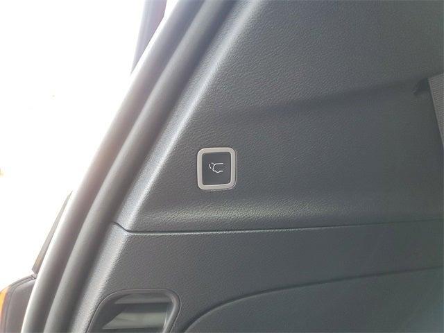new 2025 Chrysler Voyager car, priced at $39,108