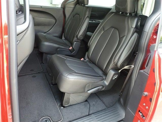new 2025 Chrysler Voyager car, priced at $39,108