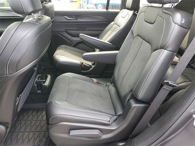 new 2025 Jeep Grand Cherokee L car, priced at $44,392