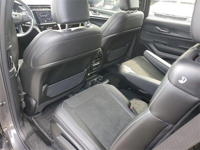 new 2025 Jeep Grand Cherokee L car, priced at $44,392