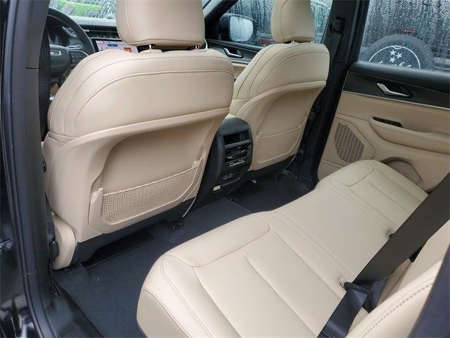 new 2025 Jeep Grand Cherokee car, priced at $46,446