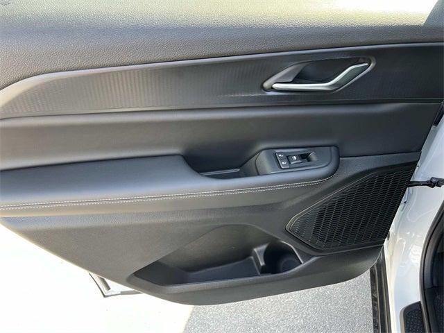 new 2025 Jeep Grand Cherokee L car, priced at $44,989