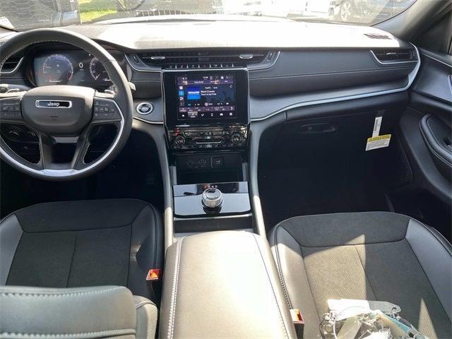 new 2025 Jeep Grand Cherokee L car, priced at $44,989