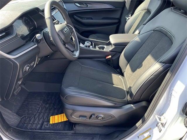 new 2025 Jeep Grand Cherokee L car, priced at $44,989